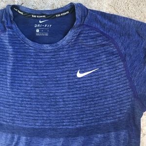 ‼️F L A S H-S A L E‼️ NWOT Nike Knit Running Shirt